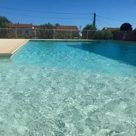 Le Nicol's-piscine-parking-wifi Apartment