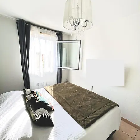 Le Nicol's-piscine-parking-wifi Apartment
