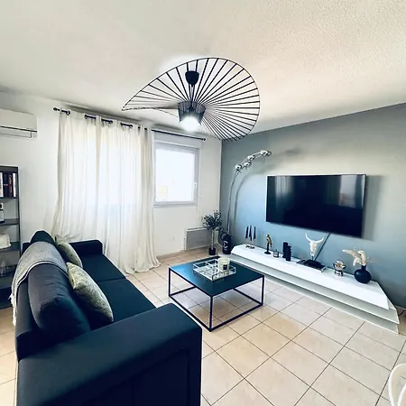 Le Nicol's-piscine-parking-wifi Apartment *